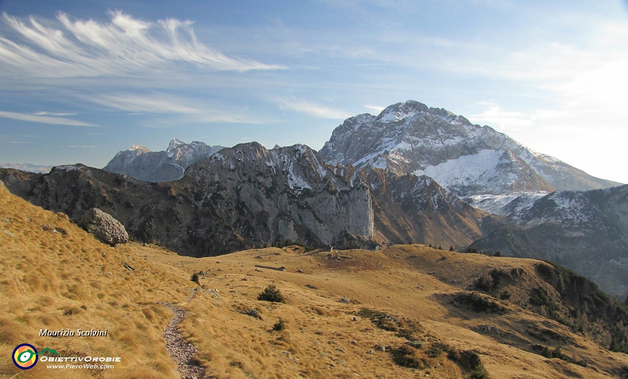 27 Mi riaffaccio sul bell'altopiano....JPG